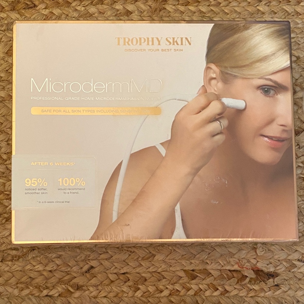 Trophy Skin MicrodermMD Skincare Tool - White